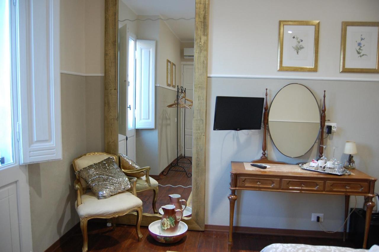 Casa Satta 1925 Hotel ออลเบีย ภายนอก รูปภาพ