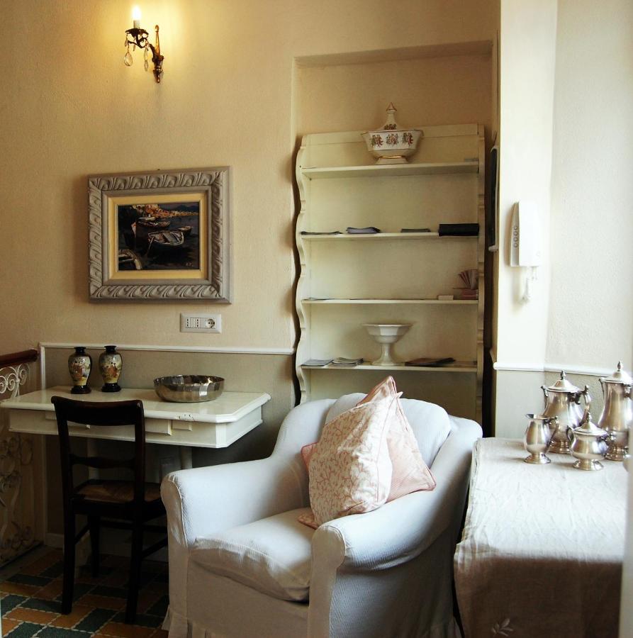 Casa Satta 1925 Hotel ออลเบีย ภายนอก รูปภาพ