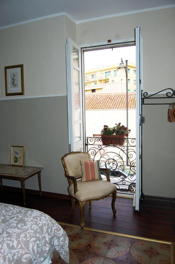 Casa Satta 1925 Hotel ออลเบีย ภายนอก รูปภาพ