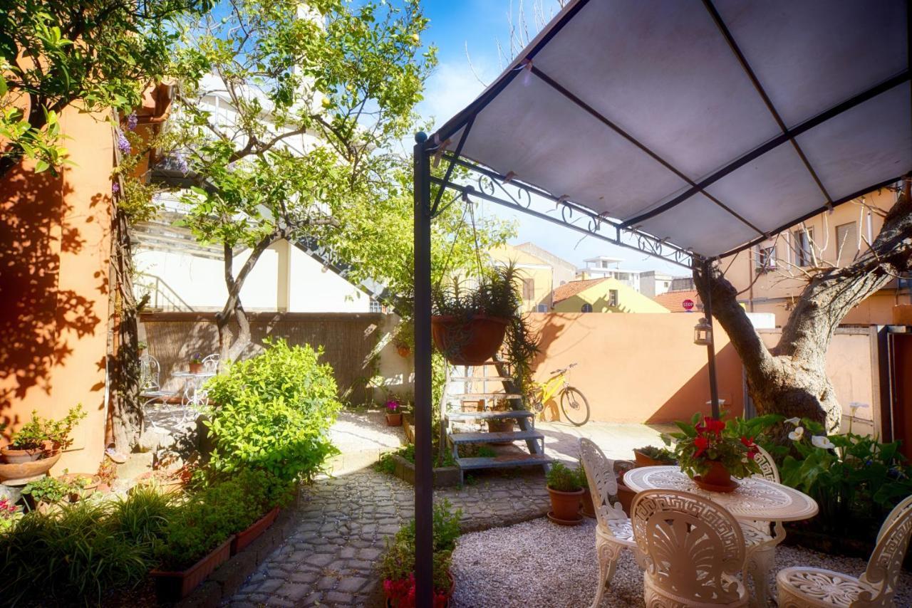 Casa Satta 1925 Hotel ออลเบีย ภายนอก รูปภาพ