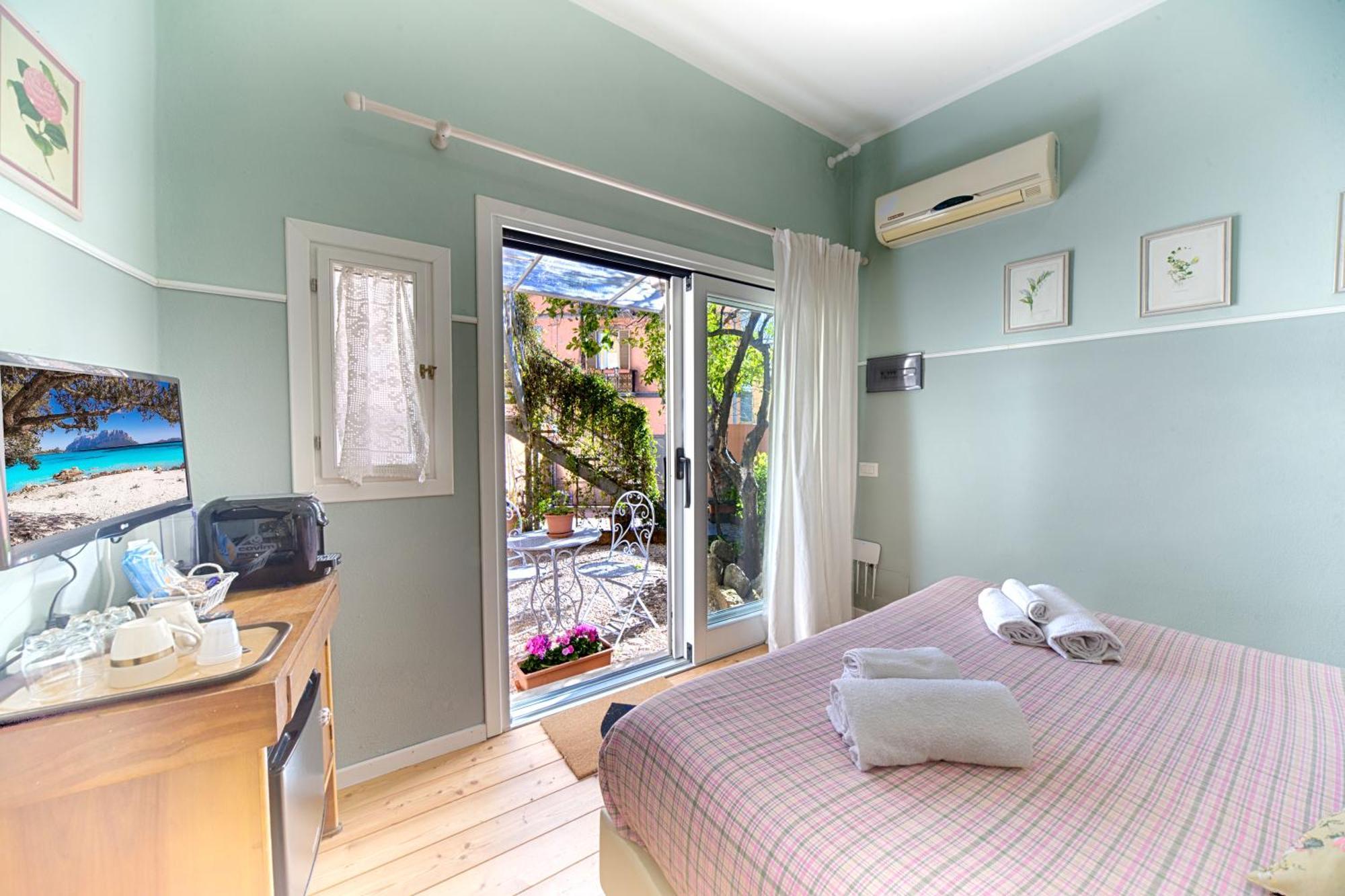 Casa Satta 1925 Hotel ออลเบีย ห้อง รูปภาพ
